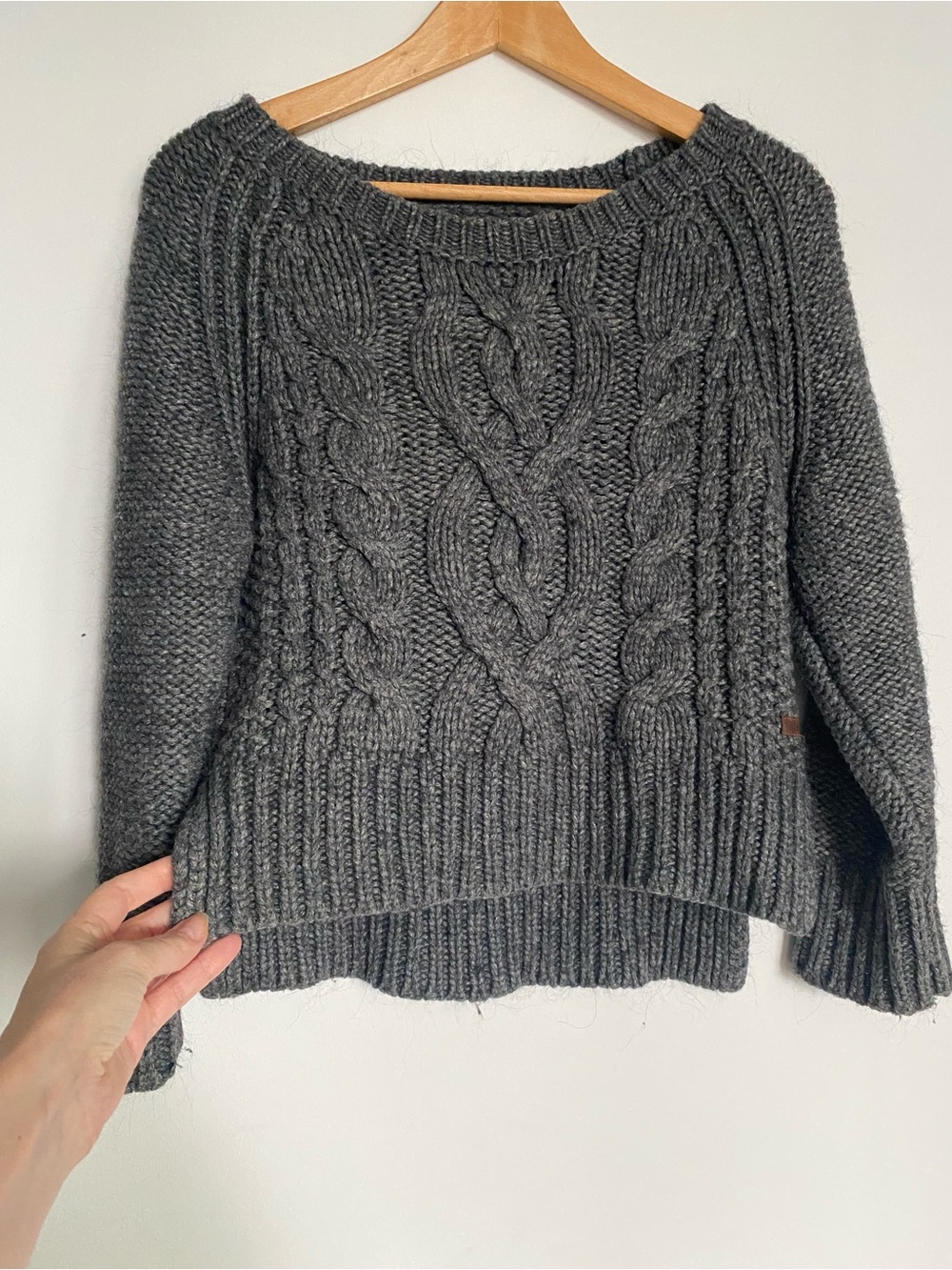 Cozy Cable Knit Women's Sweater - Charcoal Gray, size S